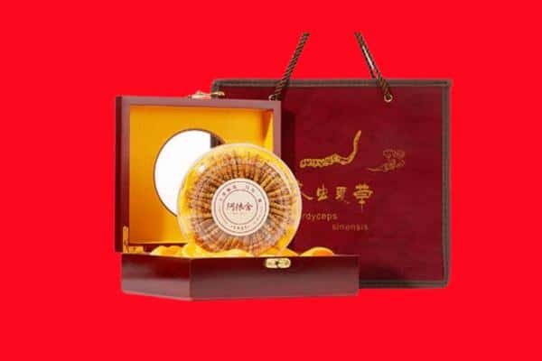 收购资讯:咸宁崇阳县回收冬虫夏草是按克吗